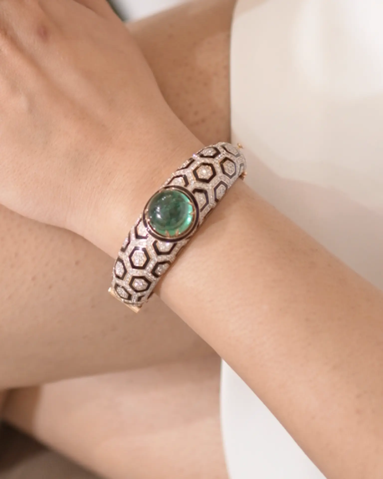 Fine jewellery bracelets collection